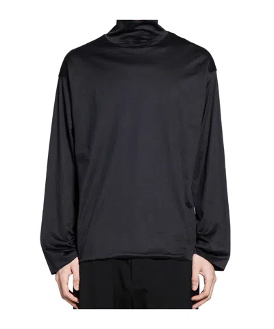 The Row Long-sleeved T-shirt In Black
