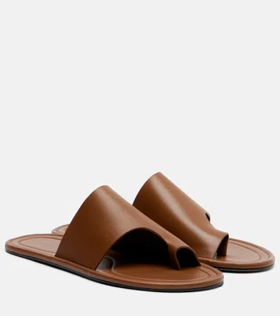 The Row Malick Thong Leather Sandals In Brown