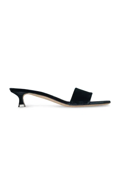 The Row Moda Operandi In Black