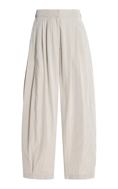 The Row Moda Operandi In White