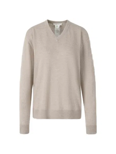 The Row Nian V-neck Sweater In Neutral