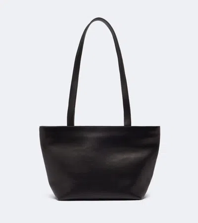 The Row Parker Medium Leather Tote Bag In Schwarz