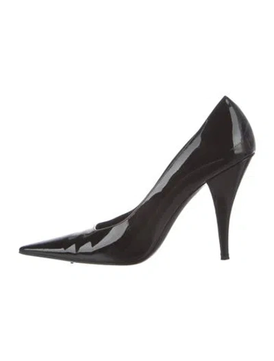 Pre-owned The Row Patent Leather Pumps In Black