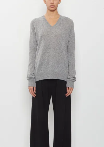 The Row Phora Cashmere Sweater In Gray