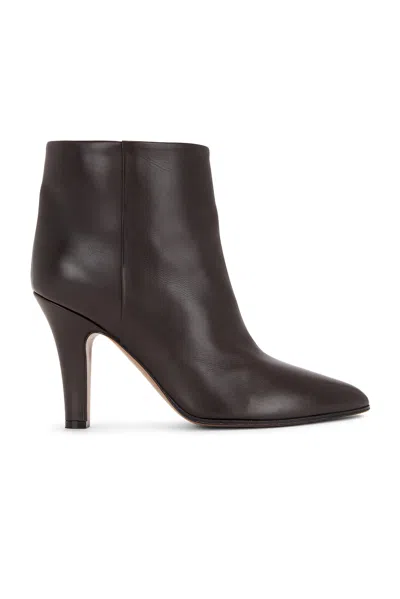The Row Burgundy Prudens Boots In Laquer Brown