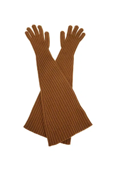 The Row Rib Knitted Gloves In Brown