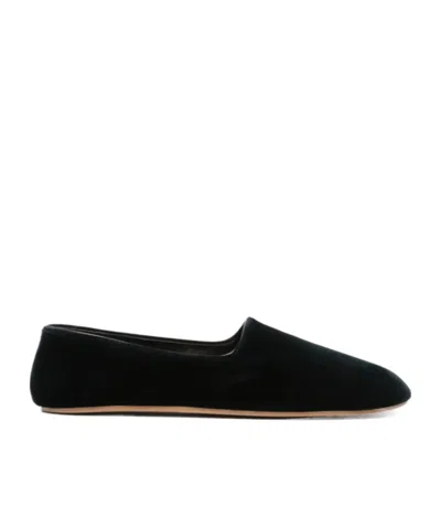 The Row Round-toe Flat Shoes In Black