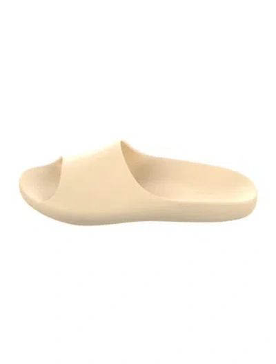 Pre-owned The Row Rubber Slides In Neutral