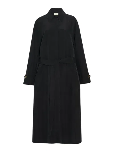 The Row Ryo Silk Coat In Black