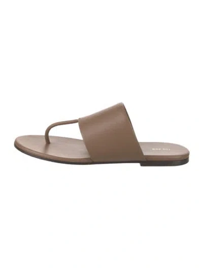Pre-owned The Row Signum Leather Flip Flops In Neutral