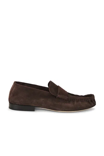 The Row Soft Mocassin In Brown