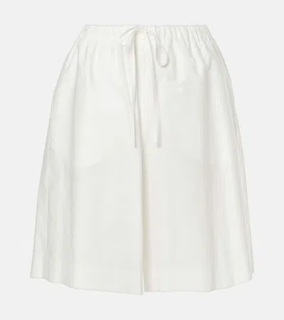 The Row Stanton Wide-leg Bermuda Pull-on Shorts In Off White