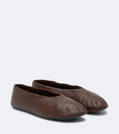 The Row Stella Shearling-trimmed Leather Ballet Flats In Brown