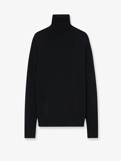 The Row Stepny Wool And Cashmere Blend Sweater In Black