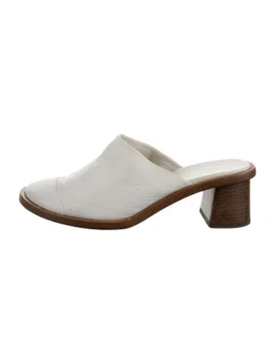 Pre-owned The Row Teatime Leather Mules In White