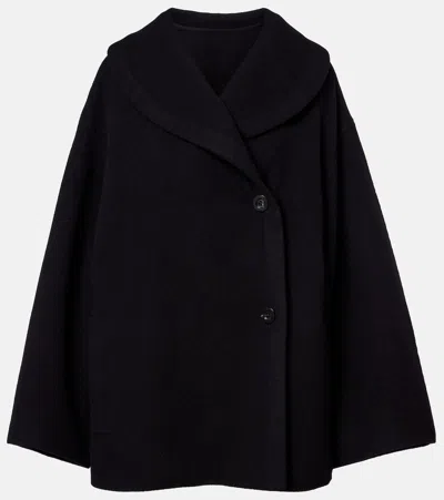 The Row Temur Virgin Wool Peacoat In Black