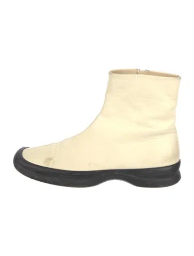 Pre-owned The Row Town Leather Boots In White
