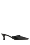 THE ROW THE ROW WOMAN BLACK LEATHER CYBIL MULES