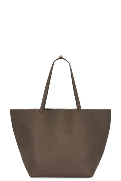 The Row Xl Park Tote In Elephant Pld