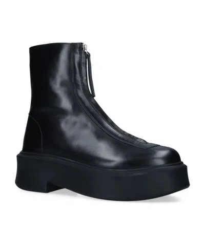 THE ROW ZIPPED LEATHER ANKLE BOOTS 50