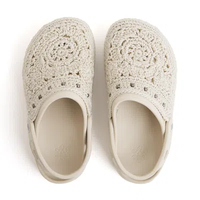 The Sak Bolo Clog In Neutral