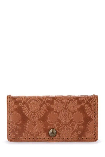 The Sak Mira Large Leather Wallet In Brown