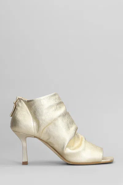 THE SELLER THE SELLER HIGH HEELS ANKLE BOOTS