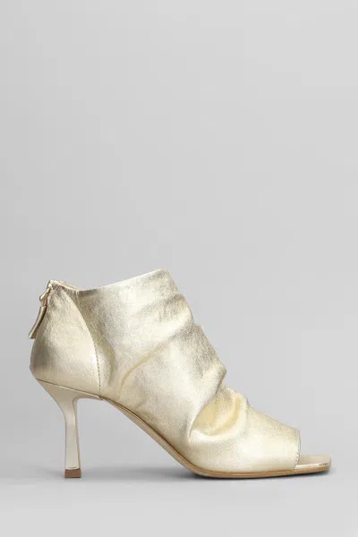 THE SELLER THE SELLER HIGH HEELS ANKLE BOOTS