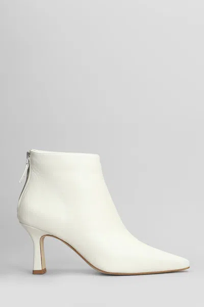 THE SELLER THE SELLER HIGH HEELS ANKLE BOOTS