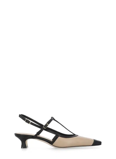 THE SELLER LEATHER HEELED SHOE