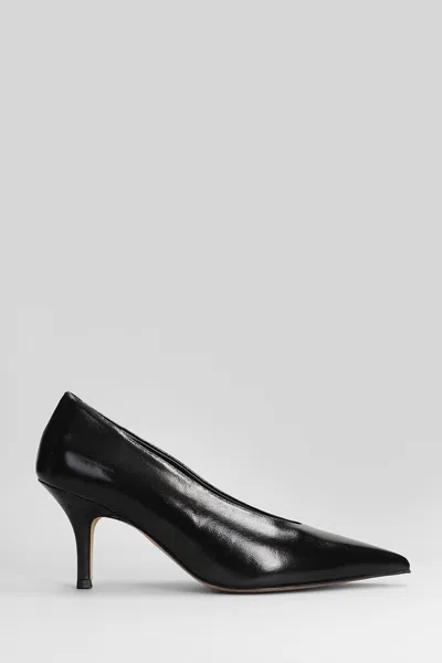 The Seller Pumps In Black Leather