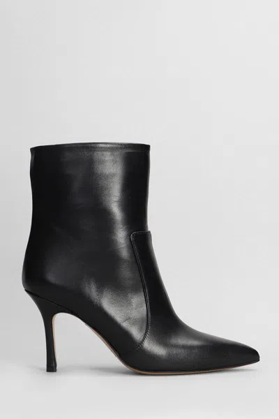 THE SELLER THE SELLER TEXAN ANKLE BOOTS