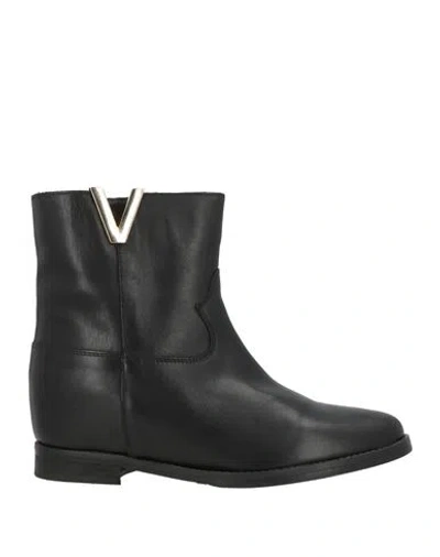The Seller Woman Ankle Boots Black Size 11 Leather