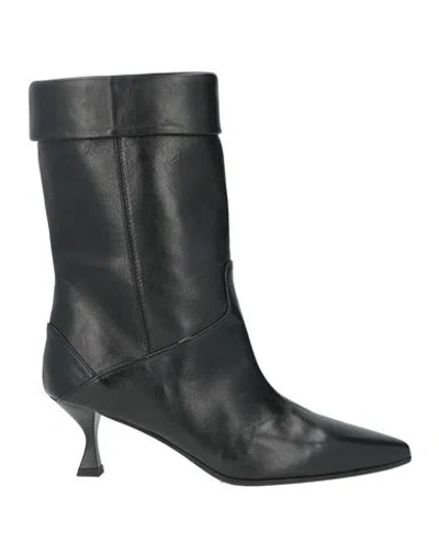 The Seller Woman Ankle Boots Black Size 7 Leather