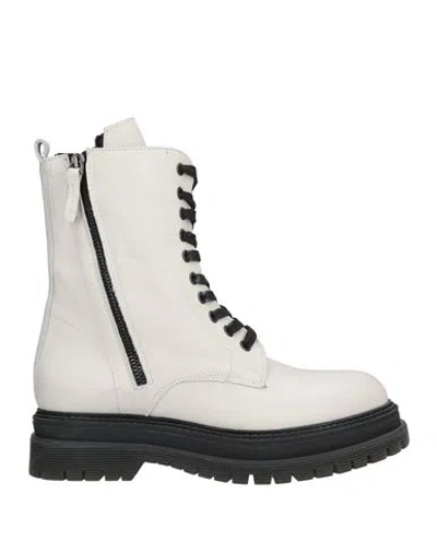 The Seller Woman Ankle Boots Off White Size 10 Soft Leather