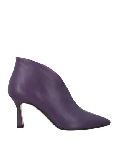 The Seller Woman Ankle Boots Purple Size 6 Leather