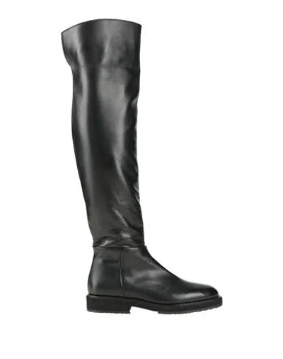 The Seller Woman Boot Black Size 7 Leather