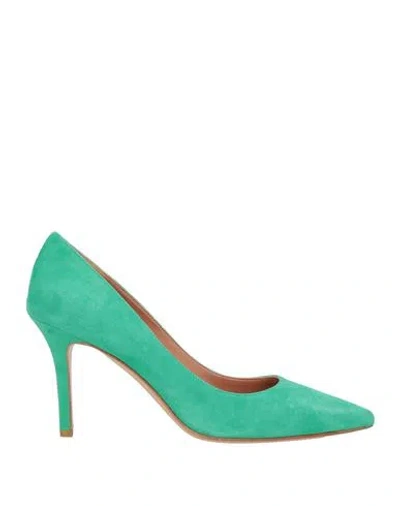 The Seller Woman Pumps Emerald Green Size 10 Leather