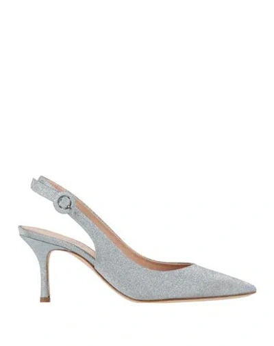The Seller Woman Pumps Silver Size 5 Leather