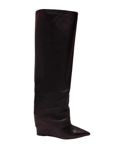 The Seller 1468 Zeppa In Negro