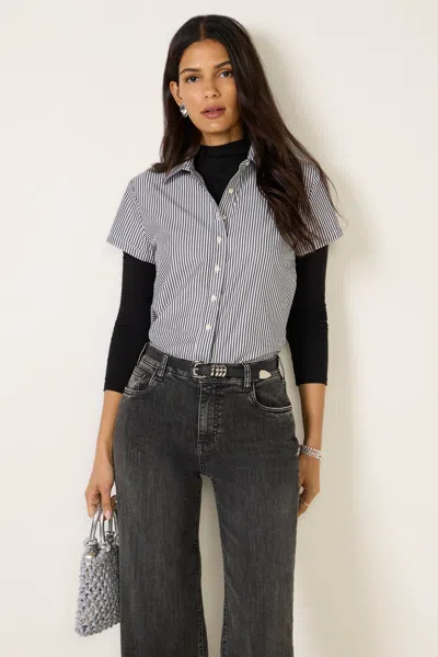 The Shirt Boxy Crop Short Sleeve Shirt In Blue