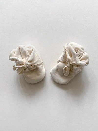 The Simple Folk Kid's The Stay-on Booties In Undyed