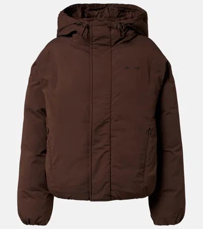 The Upside Mercer Puffer Jacket In Burgundy