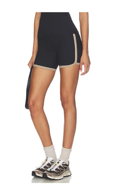 The Upside Rhythm 5in Spin Short In Black