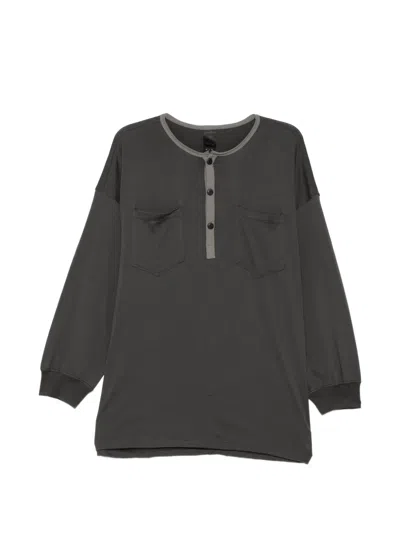 The Viridi-anne Henley-neck T-shirt In Gray