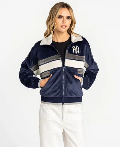 The Wild Collective Women's Navy New York Yankees Velvet Cord Full-zip Jacket In Blue