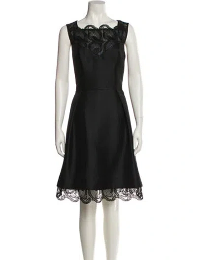 Pre-owned Theia Bateau Neckline Knee-length Dress In Black