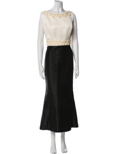 Pre-owned Theia Bateau Neckline Long Dress In Black