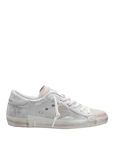 Themoirè Prsx Low Sneakers In Silver Laminated Leather In White