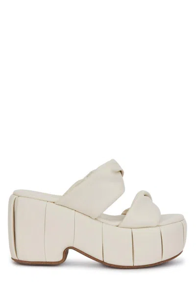 Themoirè Sandals